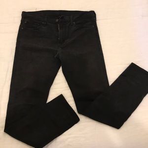 Levi’s slim cut  jeans size 32